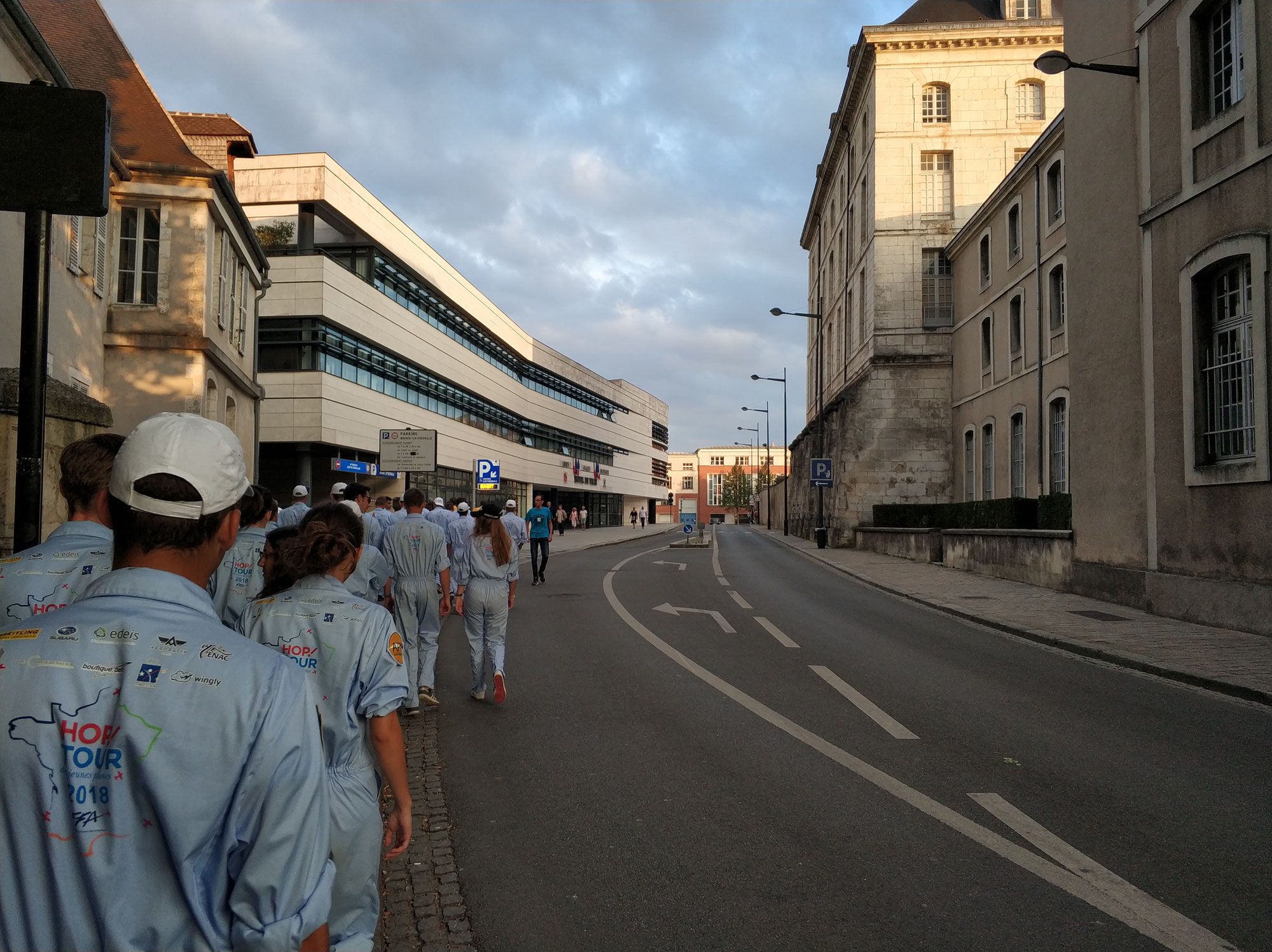 En route towards the town hall in Bourges En route towards the town hall in Bourges