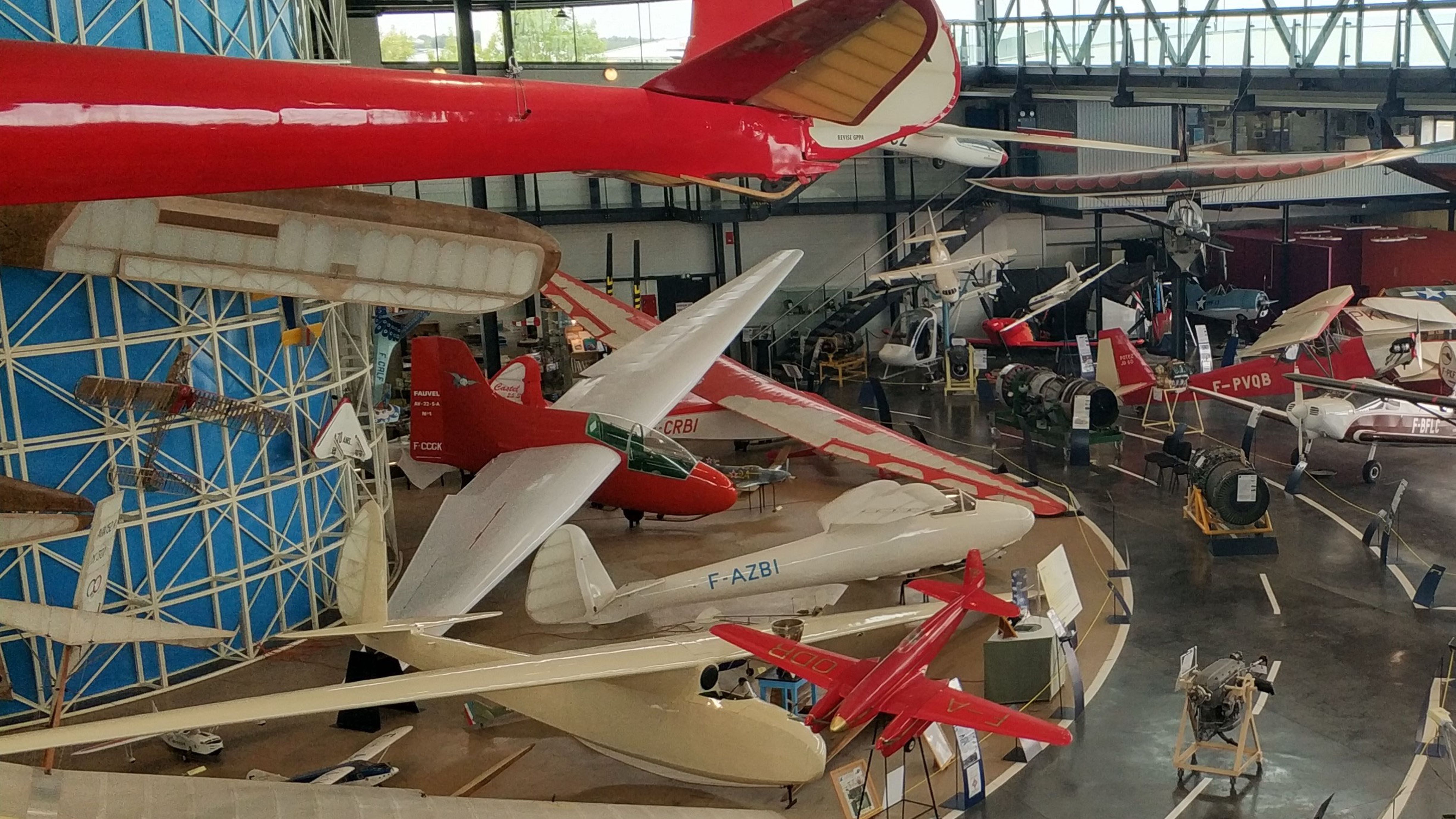 Can you spot the "flying shoe"?